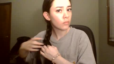 wasiancutie online show from May 20, 7:27 am