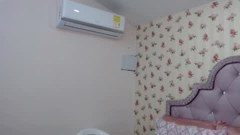 Milf Latina online show from March 27, 1:34 pm