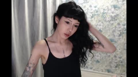 Mina online show from May 25, 3:33 pm