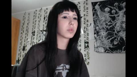 Mina online show from May 9, 6:21 pm