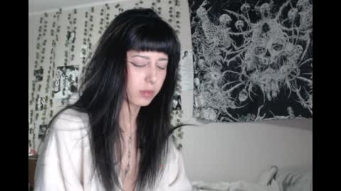 Mina online show from May 11, 8:28 pm