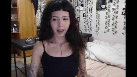 Mina online show from April 2, 3:42 pm