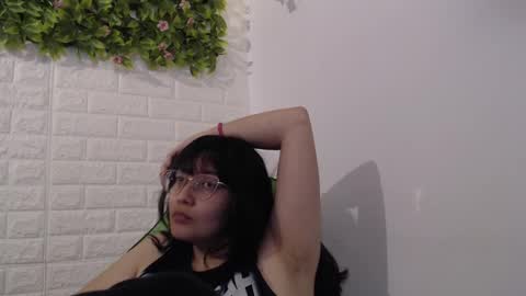 Trixie 3 online show from February 14, 2:12 pm