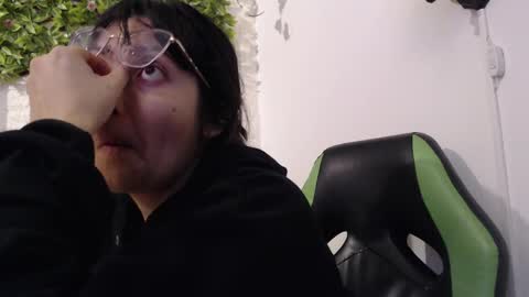 Trixie 3 online show from January 31, 1:34 pm