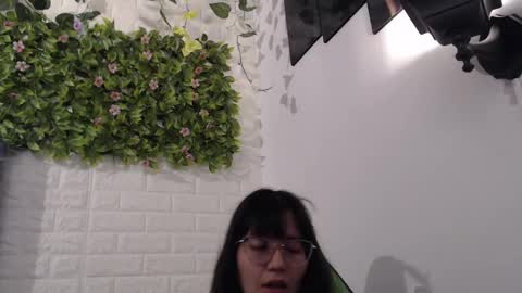 Trixie 3 online show from February 13, 1:37 pm