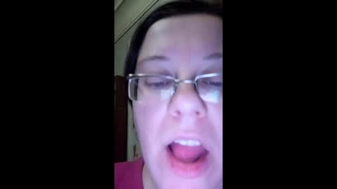 Snapshot of webgirl2 chatting on December 15, 9:42 pm Marina online show from December 15, 9:42 pm