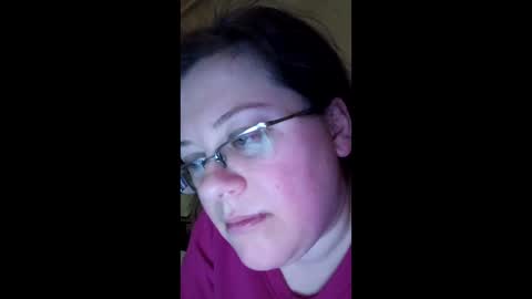 Snapshot of webgirl2 chatting on December 11, 9:55 pm Marina online show from December 11, 9:55 pm