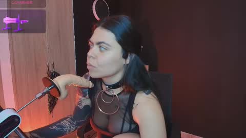 Wednesday  Birthday show   December 18 online show from November 9, 8:05 pm