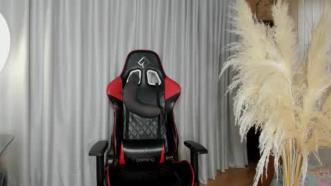 Alexa I love to make a Mess in public and do Crazy on pvt online show from October 8, 2:43 pm