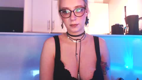 Liza online show from May 20, 2:19 am