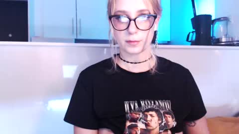 Liza online show from May 18, 4:07 am
