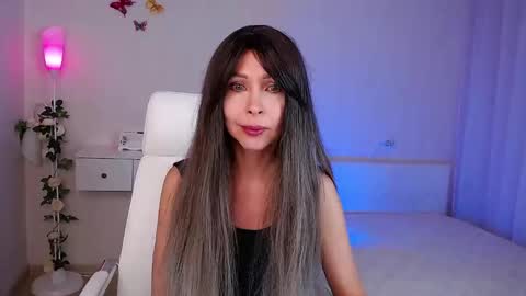 Wendi Foster online show from September 9, 6:41 pm