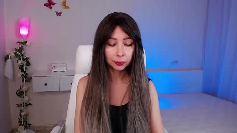 Wendi Foster online show from February 26, 5:42 pm