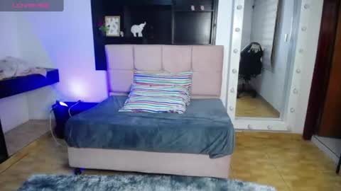 wendy_1_ online show from June 27, 8:48 pm