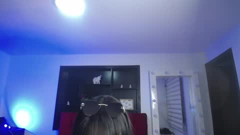 wendy_1_ online show from May 25, 11:04 pm