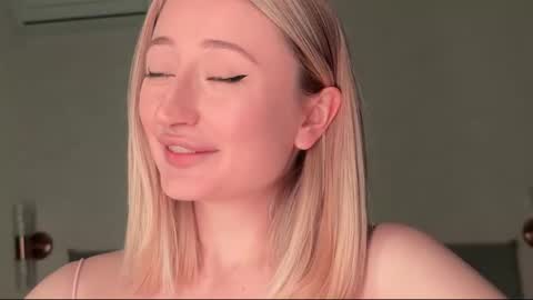 Daisy    online show from February 23, 6:51 pm