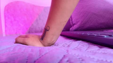 WEN SHENG online show from November 24, 7:16 pm