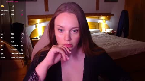 Lana online show from July 10, 9:15 pm
