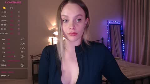 Lana online show from December 3, 5:12 pm