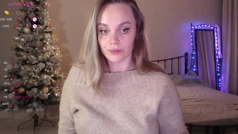 Lana online show from December 14, 3:36 pm