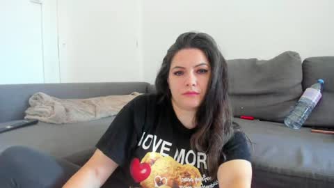 wet_pants2022 online show from July 9, 10:17 am
