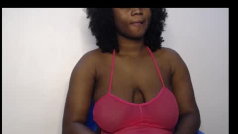 Snapshot of wetmypussy02 chatting on September 16, 9:39 am wetmypussy02 online show from September 16, 9:39 am