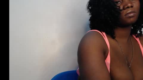 Snapshot of wetmypussy02 chatting on October 25, 11:18 am wetmypussy02 online show from October 25, 11:18 am