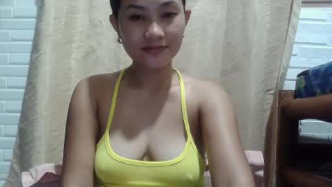 wettyhottie69 online show from December 12, 9:15 pm