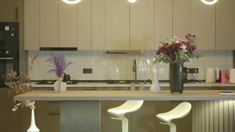 Naomi online show from October 20, 3:15 pm