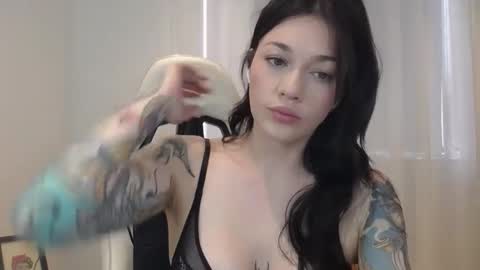 C A R O L  online show from January 31, 1:56 pm