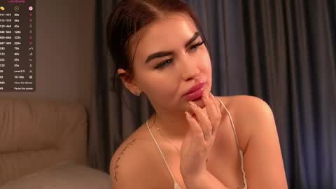 Zozo online show from May 23, 4:55 am