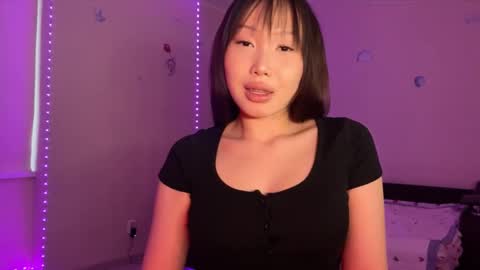 DarsyWhispers online show from December 2, 11:12 am