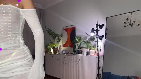 Anita online show from October 11, 4:39 am