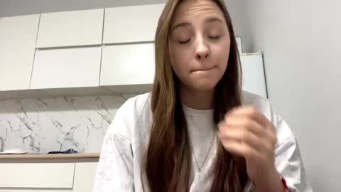 Vicky online show from March 26, 9:49 pm