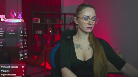 whitneypunnch online show from February 9, 2:52 pm