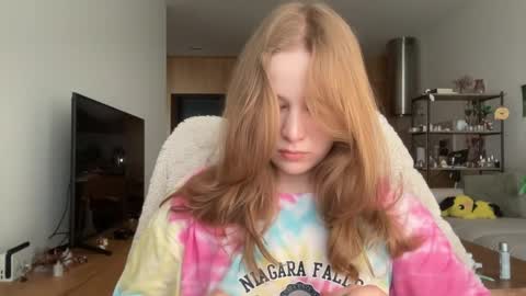 Alisa online show from May 12, 7:49 am