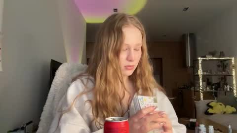 Alisa online show from February 24, 8:02 am