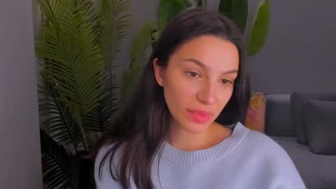 whoislulu online show from December 21, 9:58 pm