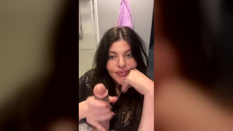 Katie Love online show from June 16, 11:50 pm