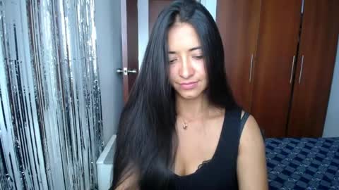 Ilauren online show from May 19, 6:48 pm