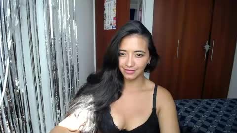 Ilauren online show from May 20, 7:22 pm