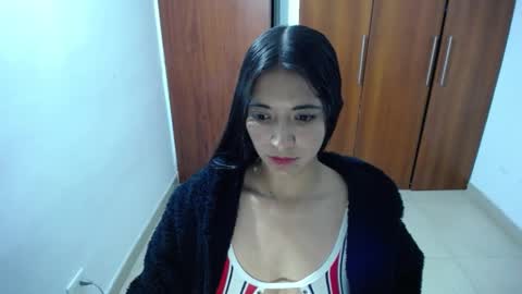 Snapshot of wifhot chatting on January 5, 11:22 pm Ilauren online show from January 5, 11:22 pm