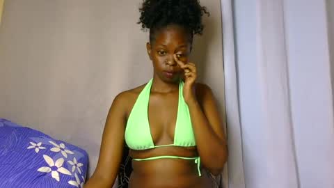 cutie online show from July 13, 11:49 pm