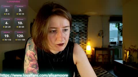 wild_peony online show from July 3, 1:39 pm