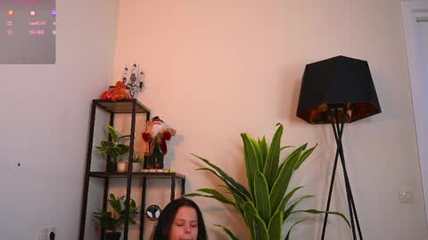 Mia online show from May 23, 4:22 am
