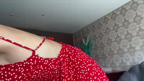 wildforestmuse  twitter online show from March 9, 7:55 am