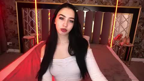 Alena online show from November 28, 7:00 am