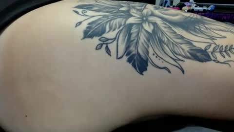 wildtaytay online show from January 12, 4:34 pm