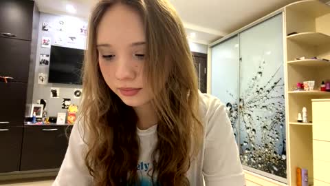 Olivia online show from February 27, 3:45 pm