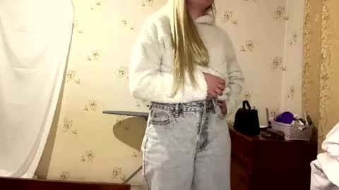 Sophia online show from April 29, 5:30 pm